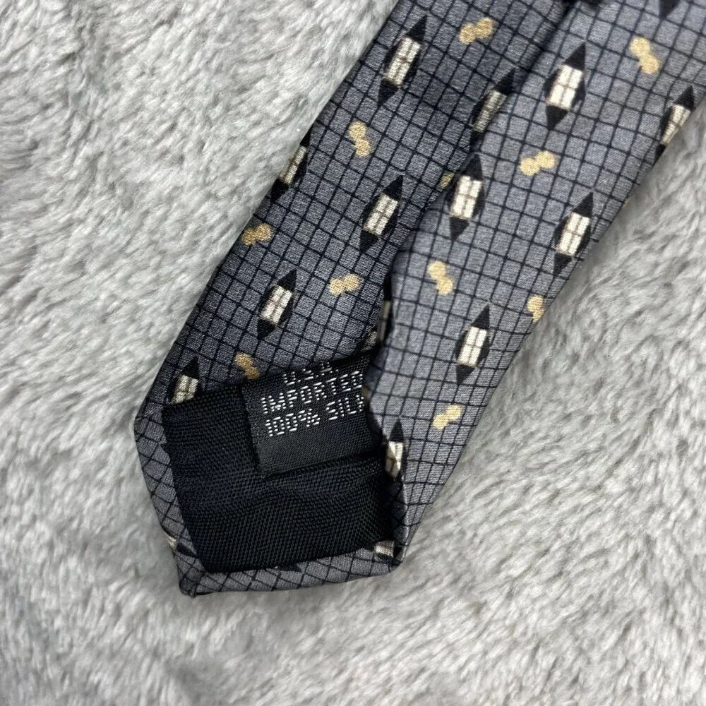 Geoffrey Beene Men's Classic 100% Silk Neck Tie Made in the USA
